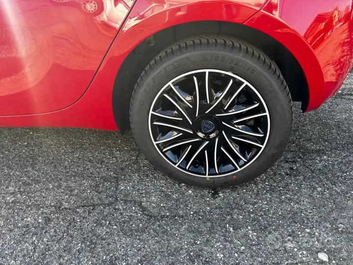 Lancia Ypsilon 2020 photo 3