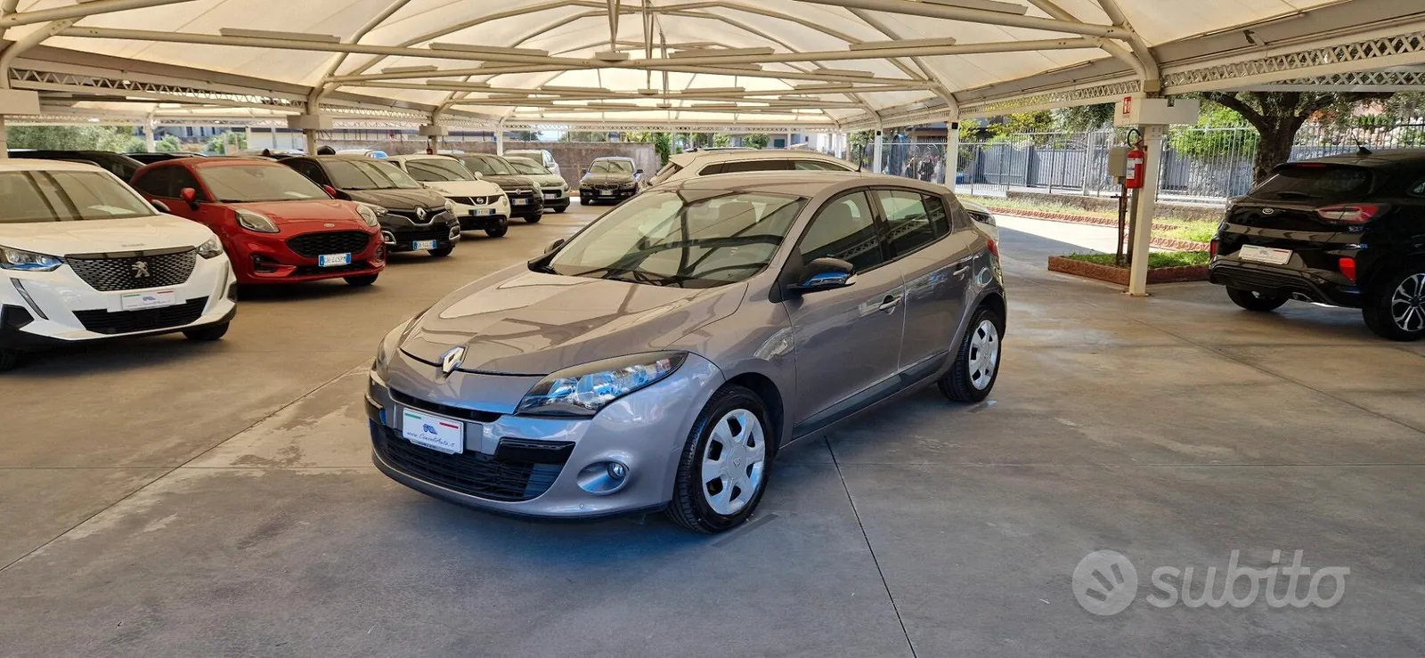 Renault Megane 2011 photo 4