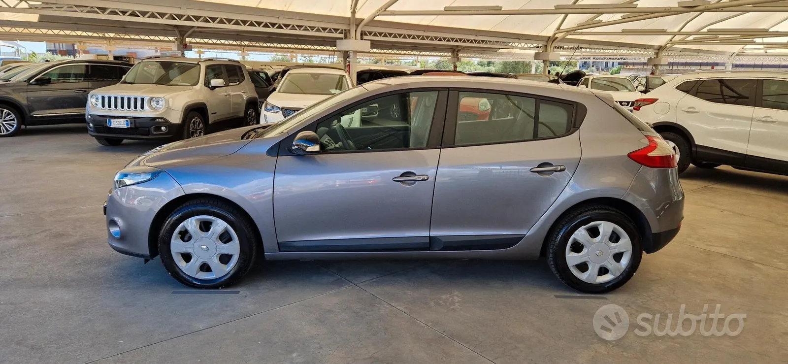 Renault Megane 2011 photo 5