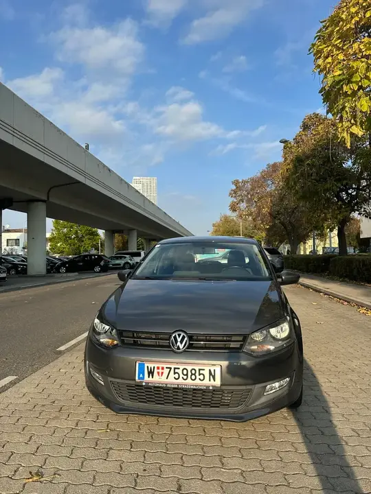 Volkswagen Polo 2011 photo 3