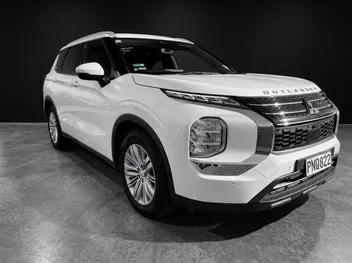 Mitsubishi Outlander 2022 photo 3