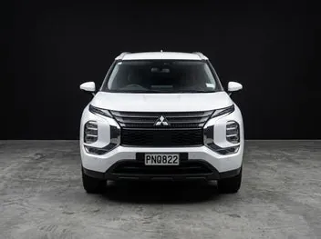 Mitsubishi Outlander 2022 photo 2
