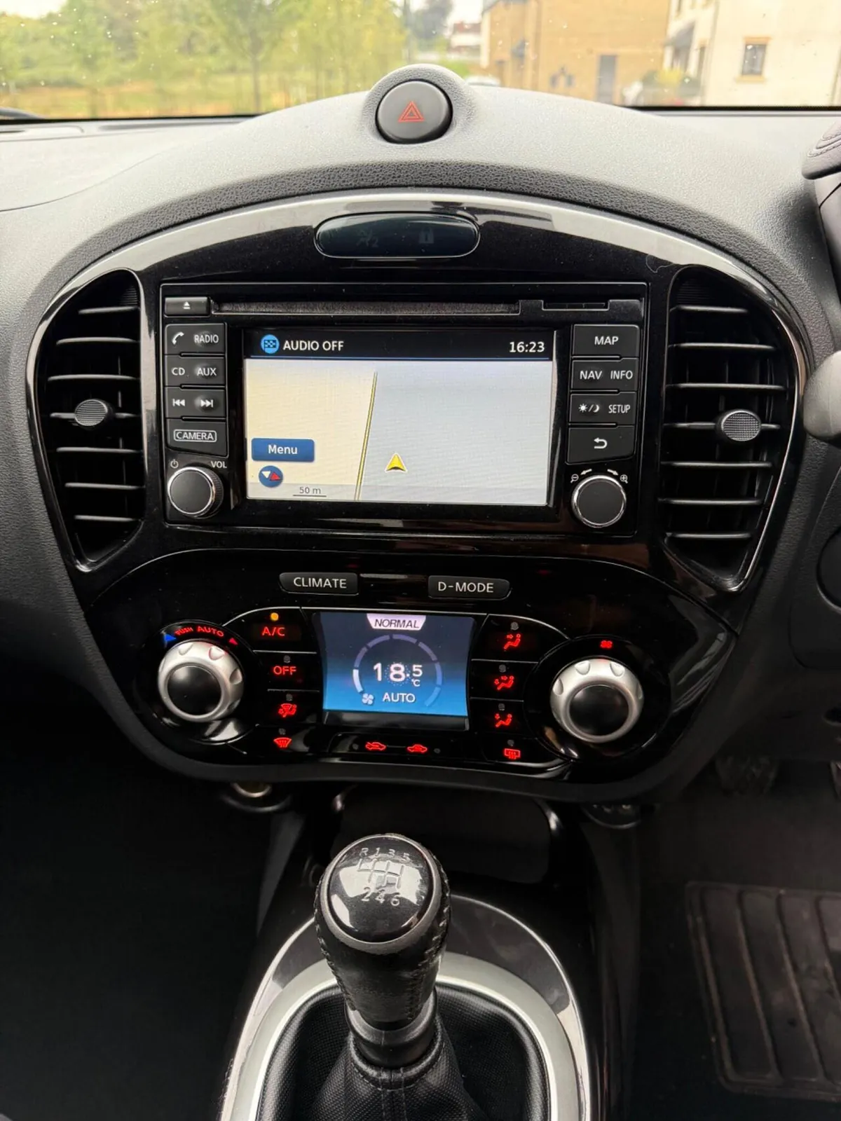 Nissan Juke 2015 photo 5