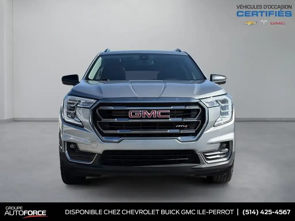 GMC Terrain 2023 photo 2