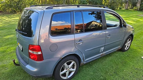 Volkswagen Touran 2006 photo 3