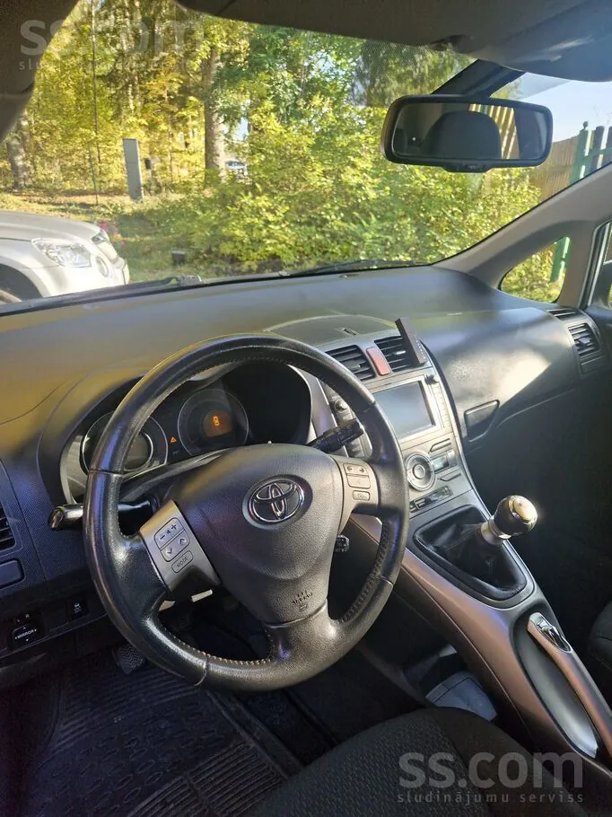 Toyota Auris 2007 photo 3