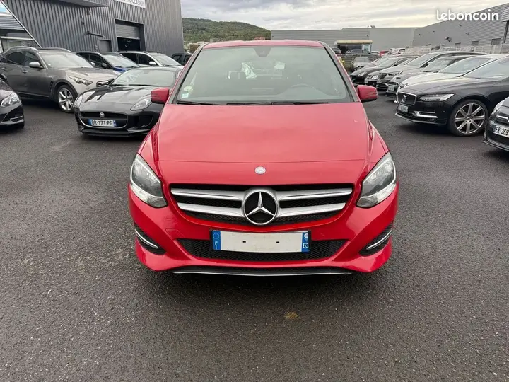 Mercedes-Benz B-Class 2016 photo 2