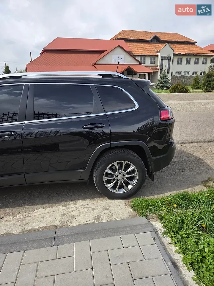 Jeep Cherokee 2020 photo 3