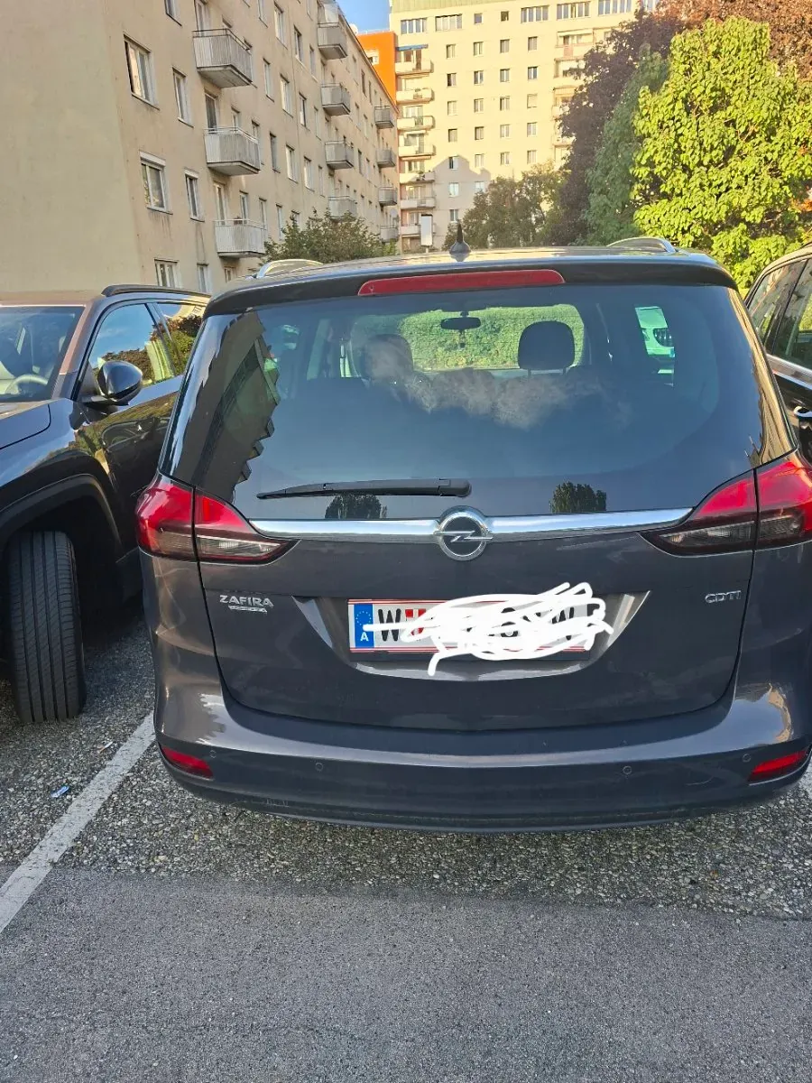 Opel Zafira 2013 photo 2