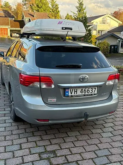 Toyota Avensis 2012 photo 5