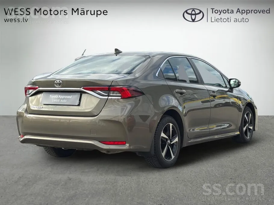 Toyota Corolla 2023 photo 2