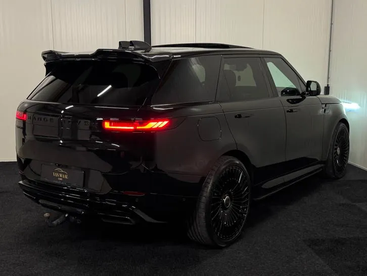 Land Rover Range Rover Sport 2023 photo 3