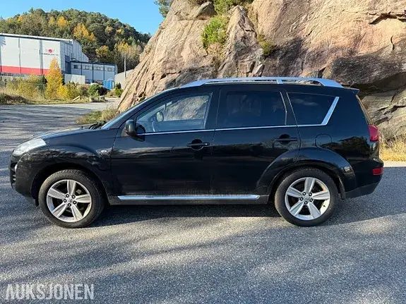 Peugeot 4007 2010 photo 2