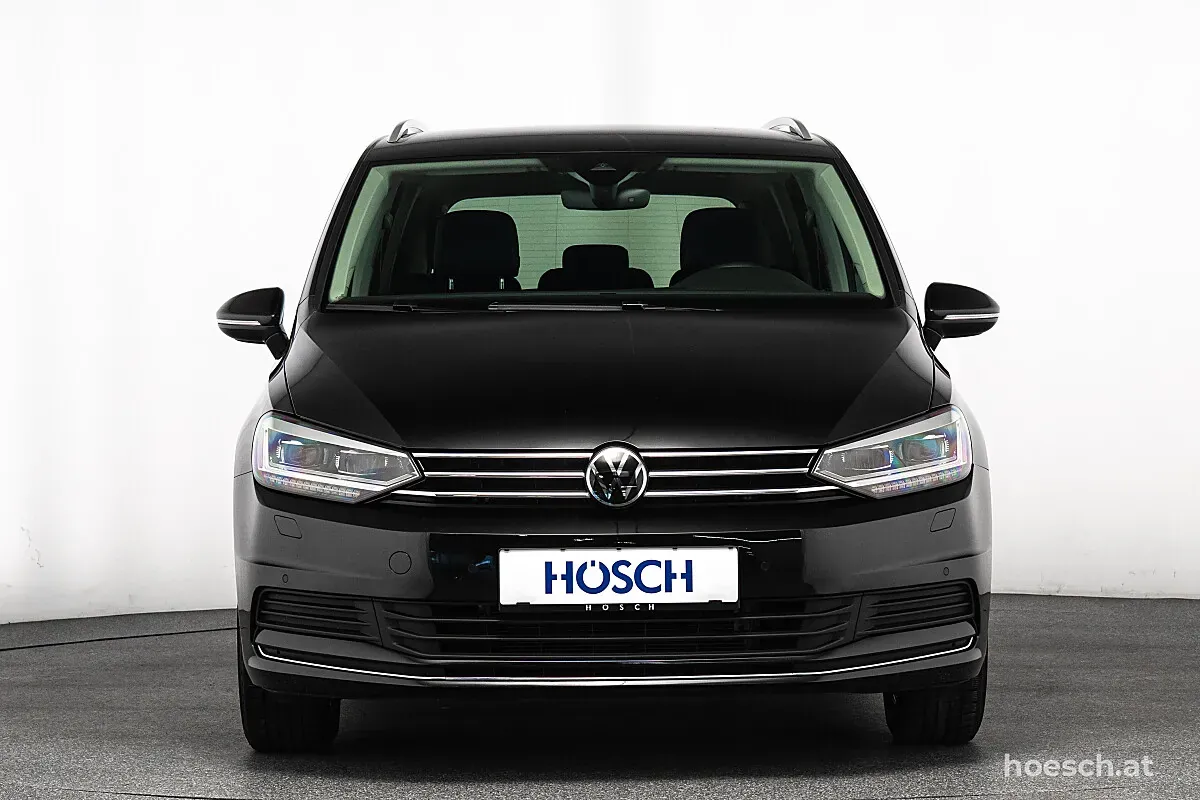 Volkswagen Touran 2025 photo 2