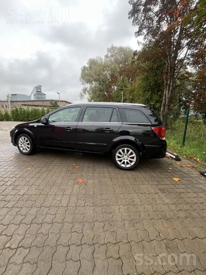 Opel Astra 2008 photo 4