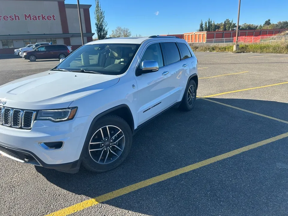 Jeep Grand Cherokee L 2020 photo 2