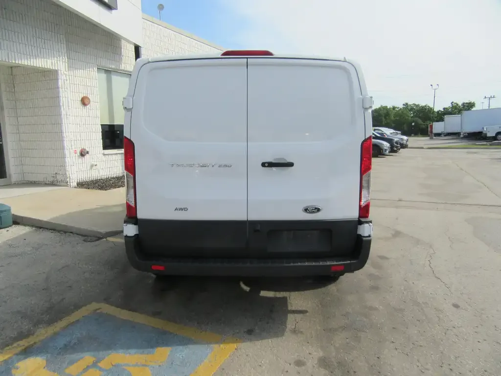 Ford Transit Cargo Van 2025 photo 5