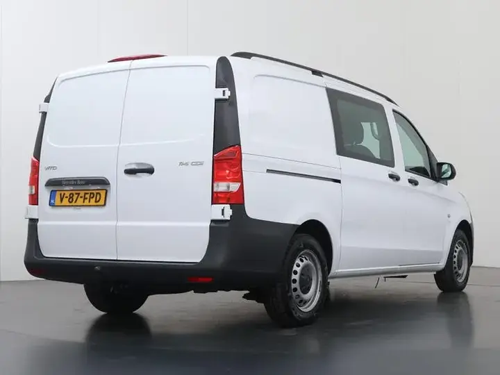 Mercedes-Benz Vito 2024 photo 2
