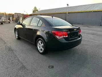 Chevrolet Cruze 2010 photo 3