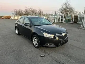 Chevrolet Cruze 2010 photo 2