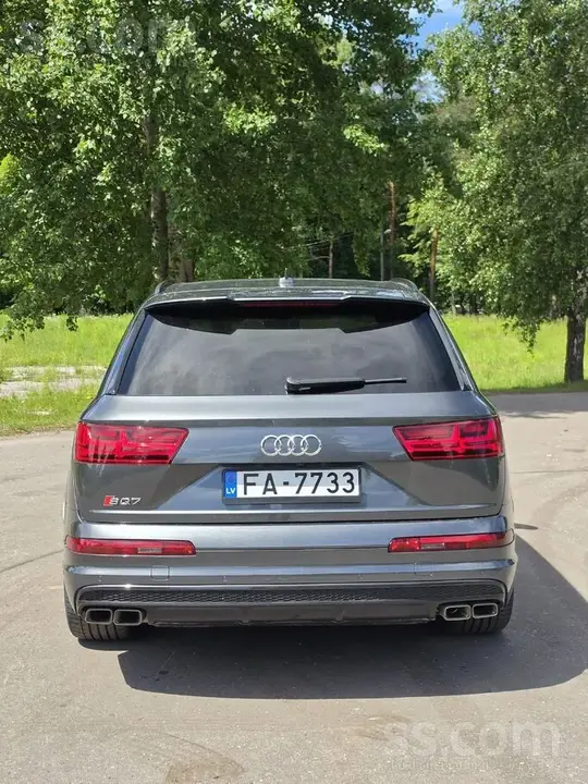 Audi Q7 2017 photo 5