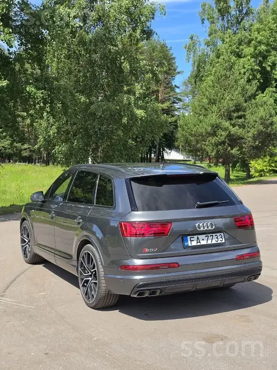 Audi Q7 2017 photo 4