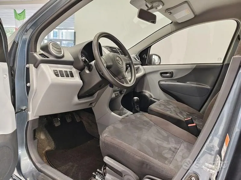 Suzuki Alto 2011 photo 5
