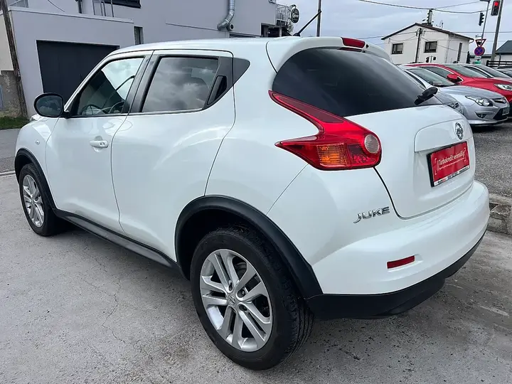 Nissan Juke 2012 photo 2