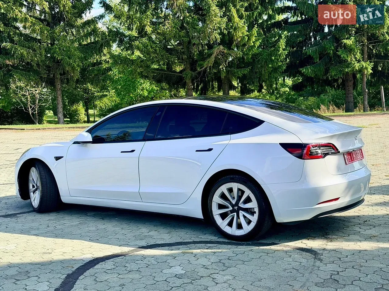 Tesla Model 3 2023 photo 5