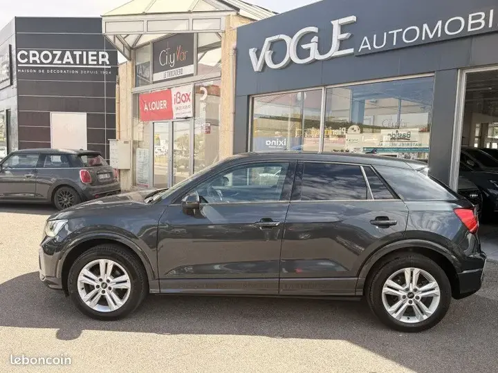 Audi Q2 2023 photo 2