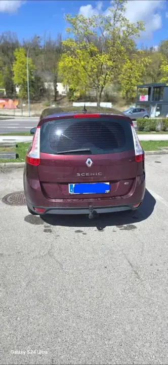 Renault Grand Scénic 2012 photo 2