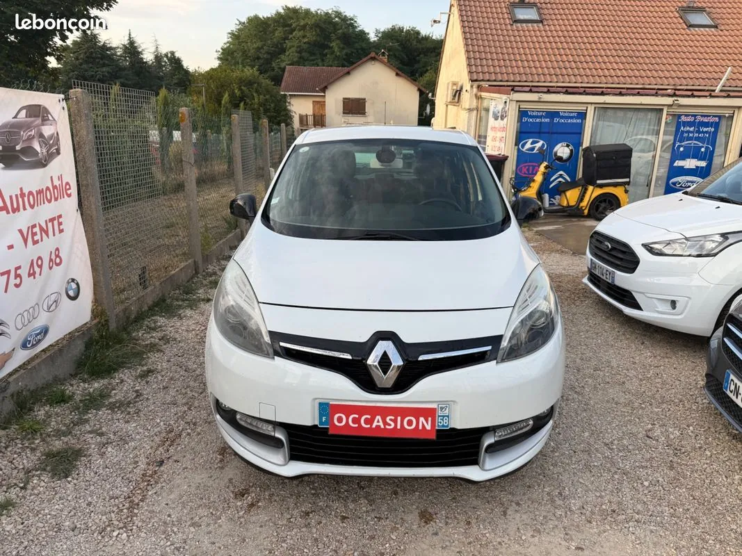Renault Scenic 2014 photo 2