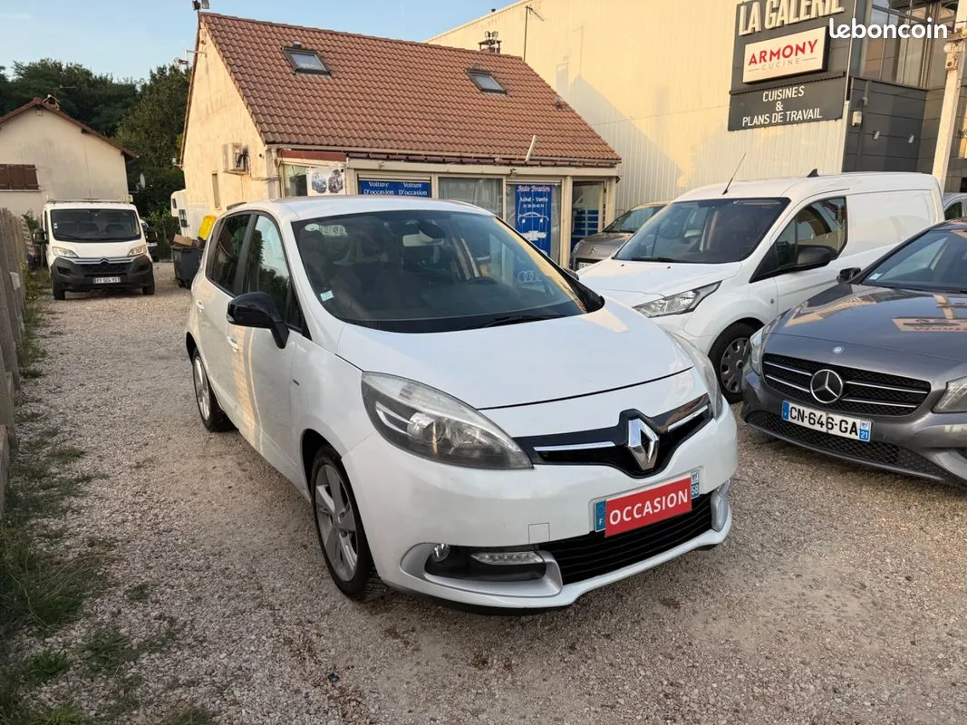 Renault Scenic 2014 photo 3