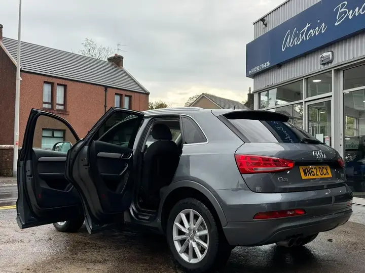 Audi Q3 2012 photo 4