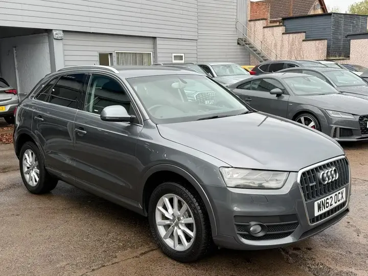 Audi Q3 2012 photo 5