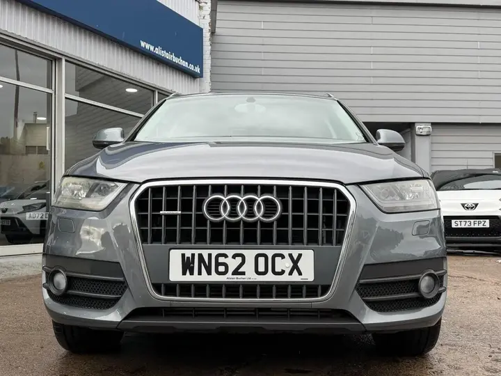 Audi Q3 2012 photo 3