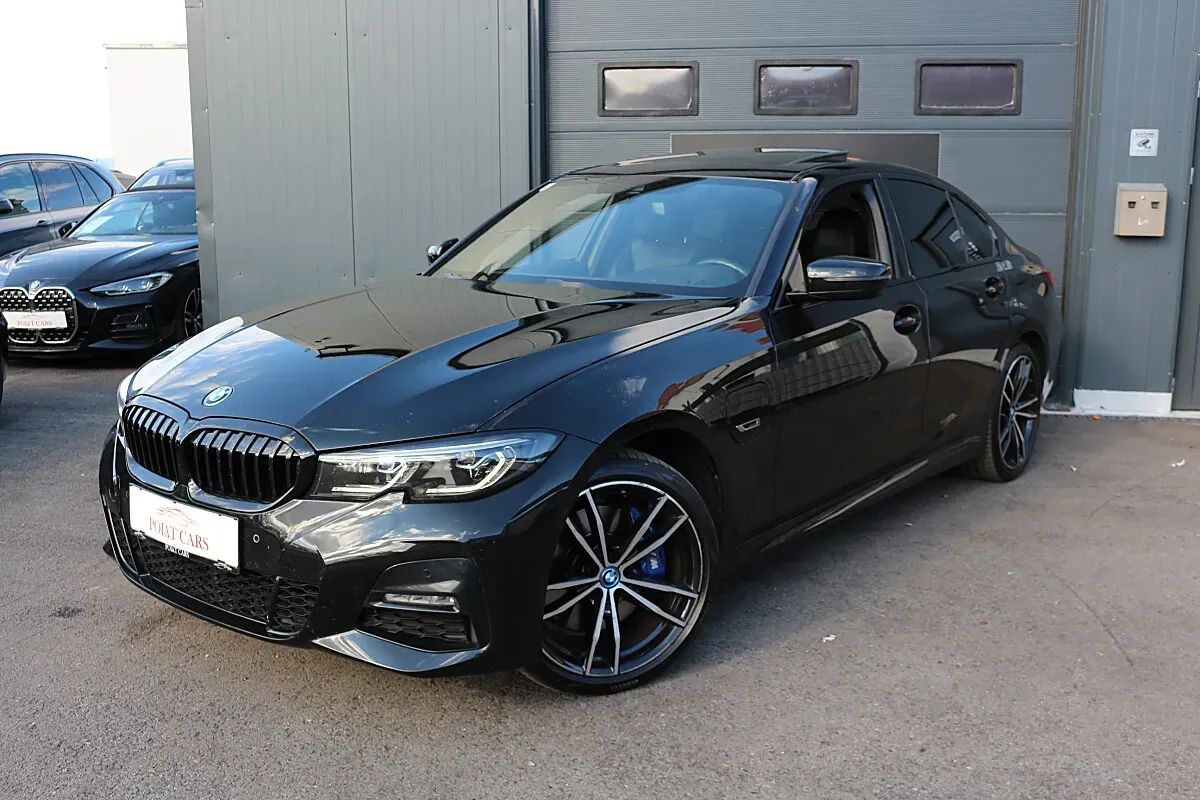 BMW 3 Series 2021 photo 2