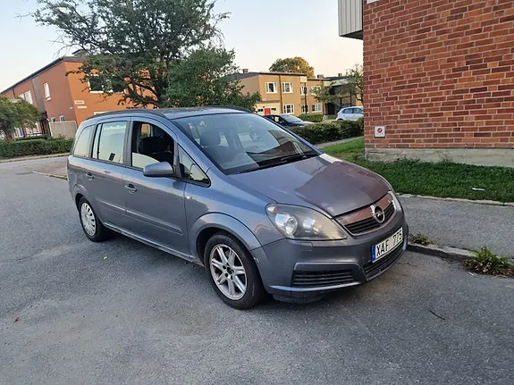 Opel Zafira 2006 photo 2
