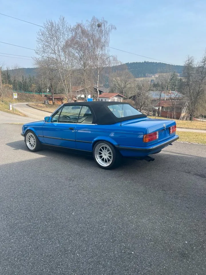BMW 325
