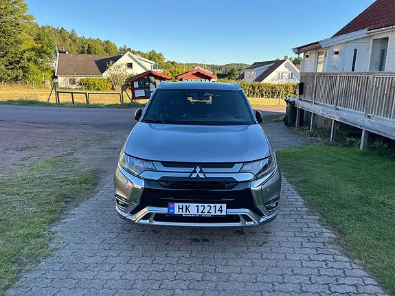 Mitsubishi Outlander 2019 photo 3
