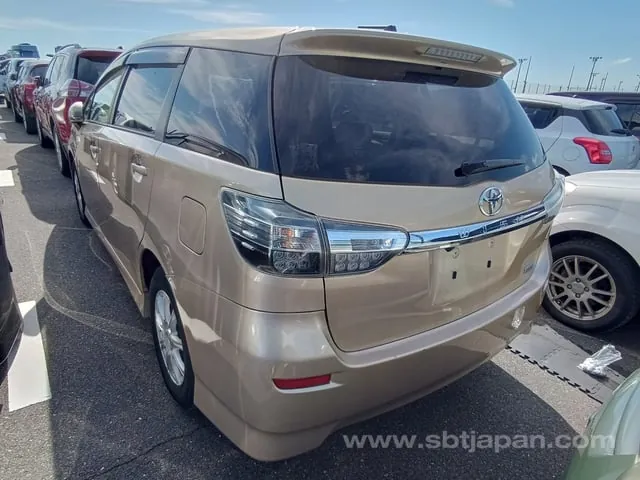 Toyota Wish X 2013 photo 3
