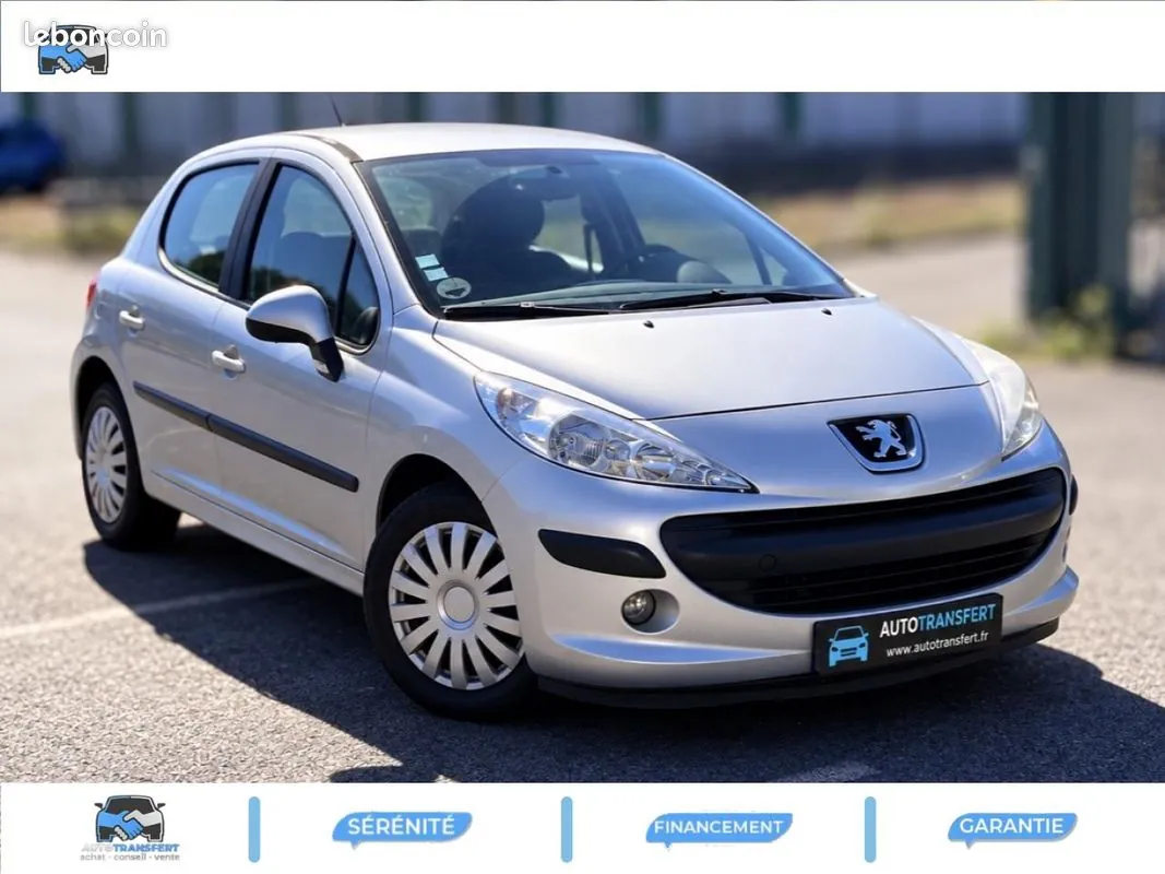 Peugeot 207 2008 photo 2
