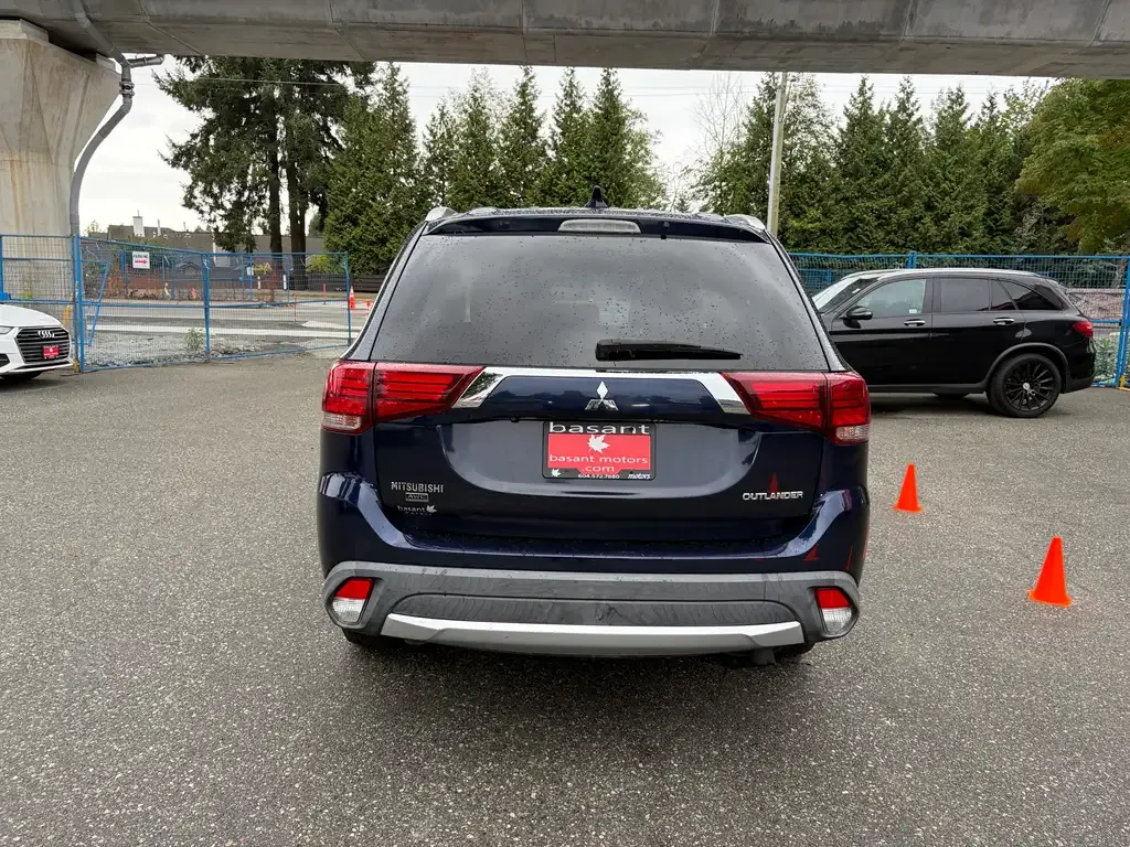 Mitsubishi Outlander 2018 photo 4