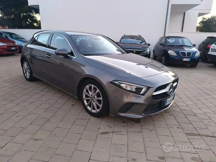 Mercedes-Benz A 180 2019 photo 2