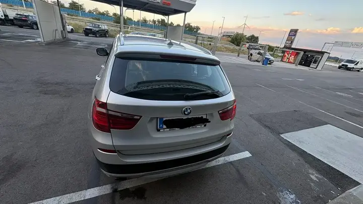 BMW X3 2012 photo 2