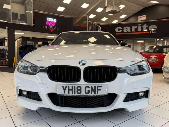 BMW 3 Series 2018 photo 5