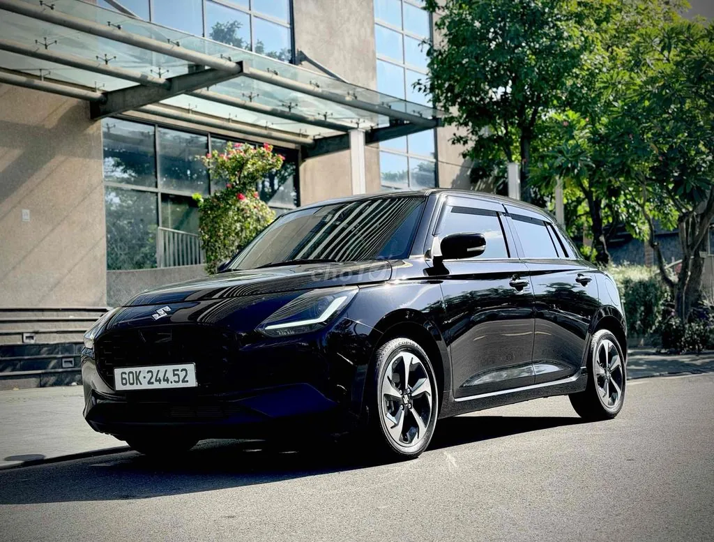 Suzuki Swift 2025 photo 2