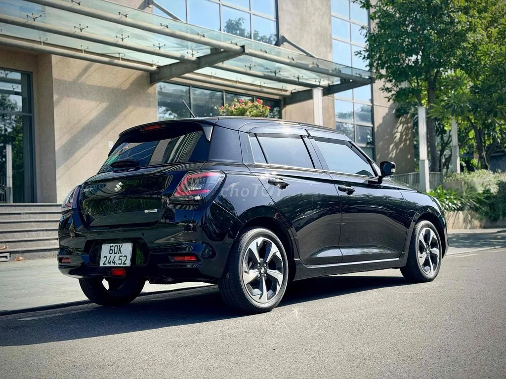 Suzuki Swift 2025 photo 5