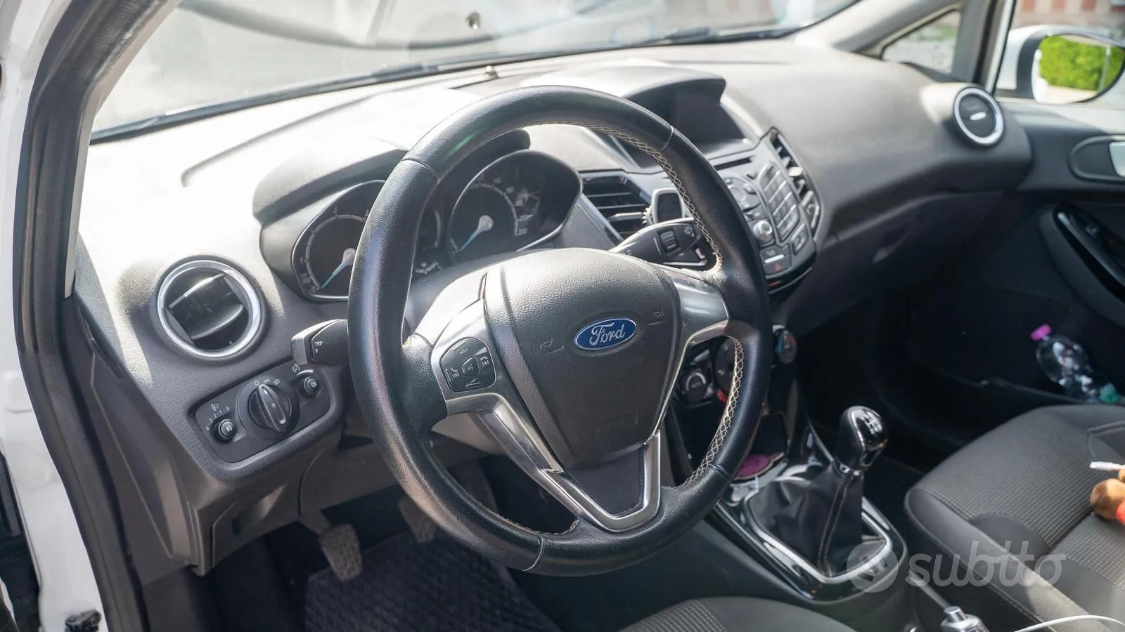 Ford Fiesta 2015 photo 5