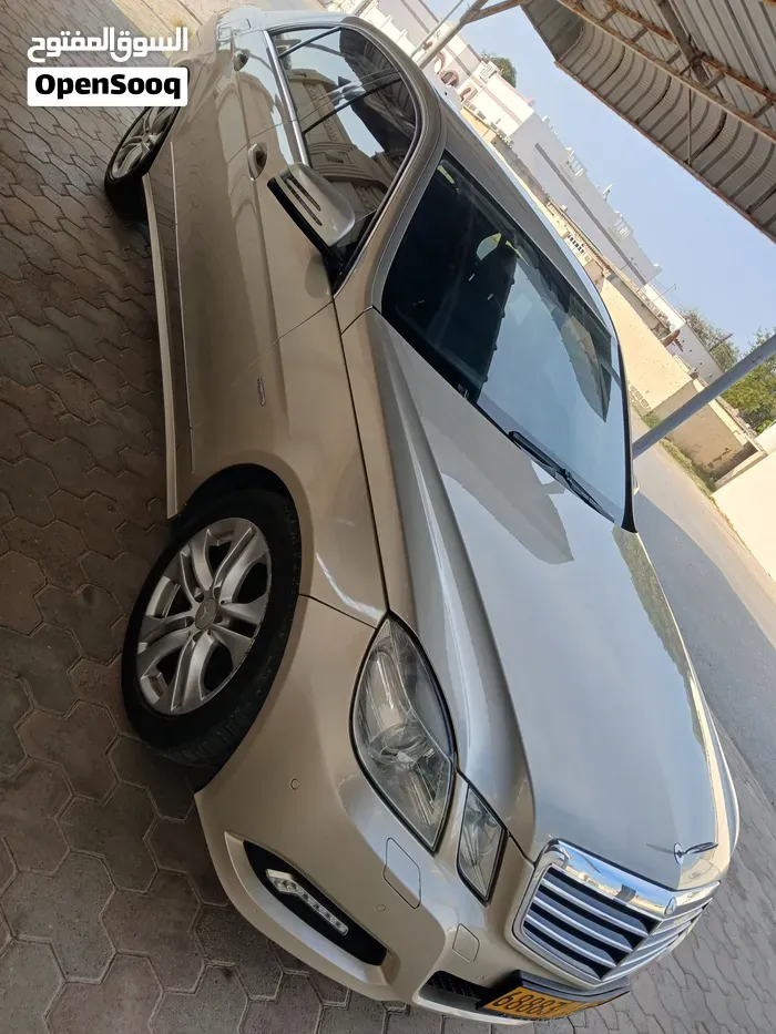 Mercedes-Benz E-Class 2011 photo 4